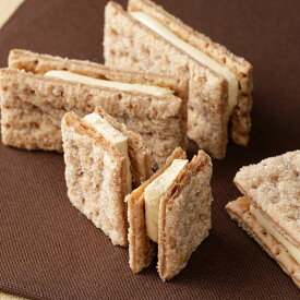 六花亭 サクサク カプチーノ 霜だたみ 10個入 / 北海道 お土産 お菓子 お取り寄せ 北海道 人気 おすすめ お土産 さくさくパイ ばらまき用 ギフト 個包装 お歳暮 熨斗 チョコ以外 父の日 母の日 プレゼント 敬老の日 孫から