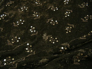 1点限定です!◆ 別注品 ◆【 3m価格 】 ゴシック調 スパンコール&ステッチ ベルベット生地♪ダークブラウン系♪≪ 日本製 国産 生地 服地 布地 布 刺繍 フラワー≫【 3mで 29,800円 】【 ミセ