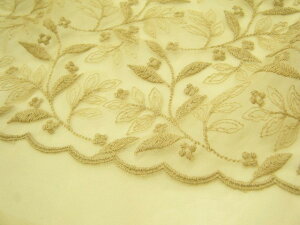 限定生産生地【 通常便送料無料 】【 2.8m価格 】日本製 両耳スカラップ模様 フラワー立体刺繍入り さらっと ジョーゼット生地★ 刈安色-かりやすいろ- ♪ ≪日本製 布 服地 ≫ 95cm巾【 2.