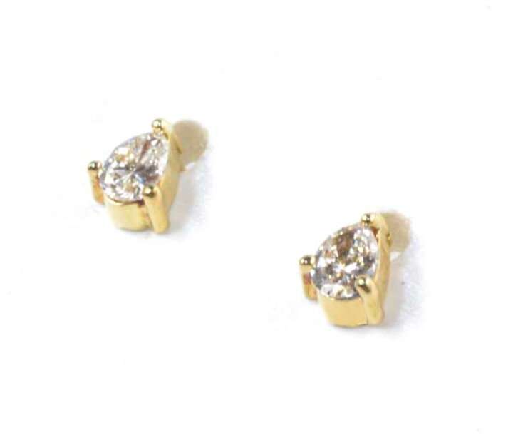 楽天市場】K18 ペアシェイプダイヤモンド 0.16ct 18金 ピアス《送料 