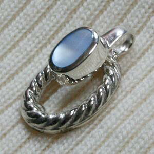 y_ggbvEwO^x3^Cv؂Ȑlւ̑蕨ɁI