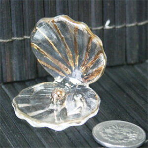 貝（真珠貝）のガラス細工置物（金メッキアクセント）アジアン雑貨