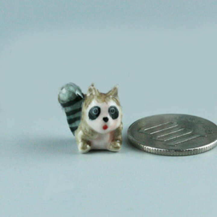 楽天市場】ミニチュア！たぬきの置物！【1個販売】小さい小さいサイズ！100円玉よりも小さなサイズ 陶器製 動物置物 : BCD SHOP