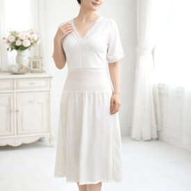 【売れ筋】東レ 和装肌着 和+ぶらすりっぷ オフホワイト (M/L/LL) 和ぷらすぶらすりっぷ 和ブラスリップ 和装ブラジャー機能付き 着物下着 和装下着 和装インナー 着付小物 着物小物 静電気防止 着物肌着 ワンピース 汗取りパット ローウエスト オールシーズン