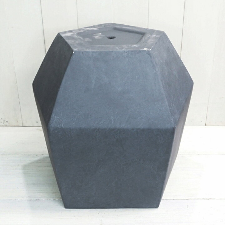 楽天市場】植木鉢 おしゃれ プラスチック ペンタゴン S< 41cm 14号 底穴あり ファイバークレイ 軽い 軽量 丈夫 五角形 多面体 黒 グレー プランター 鉢 ガーデニング 室内 植え替え 鉢植え 園芸 観葉植物 多肉植物 塊根植物 サボテン DIY つる性 シダ 人工観葉植物 花 > : 楽天市場】植木鉢 おしゃれ プラスチック ペンタゴン S< 41cm 14号 底穴あり ファイバークレイ 軽い 軽量 丈夫 五角形 多面体 黒 グレー プランター 鉢 ガーデニング 室内 植え替え 鉢植え 園芸 観葉植物 多肉植物 塊根植物 サボテン DIY つる性 シダ 人工観葉植物 花 > :