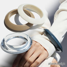 ＼MAX30%OFFクーポン有／バングル レジンカラーバングル ひし形 ネイビー ベージュ ホワイト クリア レディース 太め 夏 アクリル 透明 シンプル 韓国ファッション アクリル オシャレ 重ね付け 軽い 変形ワイド 幅広 レディース 女性シンプル