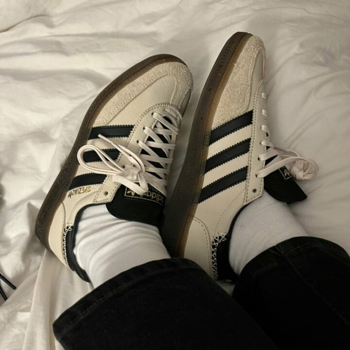 楽天市場】☆送料無料☆ADIDAS☆HANDBALL SPEZIAL W IE3698 アディダス 