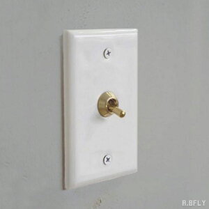 セラミックプレート 1スイッチ 磁器 真鍮 ホワイト 白 ホテルライク 海外 スイッチ 1口 トグルスイッチ 照明 照明器具 レトロ インダストリアル 重厚感 シンプル DIY 壁スイッチ 洗面所 雑貨