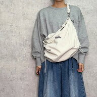 ★「アイボリー」即納★【TRANOI.】TORA cloud gather bag Mサイズ　26-0247