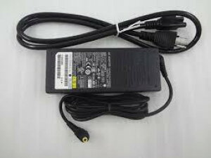 yPSEF؍ς݁zVi xm 80W ACA_v^FMV-S8220 C8230 H8230 E8260 FMV-S8360 E8270 A8270 MG B75 NB50H NF A70ΉACA_v^[ 19V 4.22A