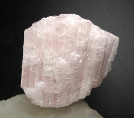 【6/1 10%OFFクーポン】ヒマラヤ産 ピンクベリロナイト原石 58g 大変稀少 濃いめピンクの大サイズ結晶 フェナカイト以上の振動 bery173