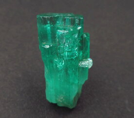 エメラルド結晶 コロンビア産 12.95ct 鑑別書付 最高級 大天使ラファエルの慈愛と癒し 叡智 原石 パワーストーン eme150