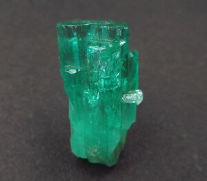 エメラルド結晶 コロンビア産 12.95ct 鑑別書付 最高級 大天使ラファエルの慈愛と癒し 叡智 原石 パワーストーン eme150