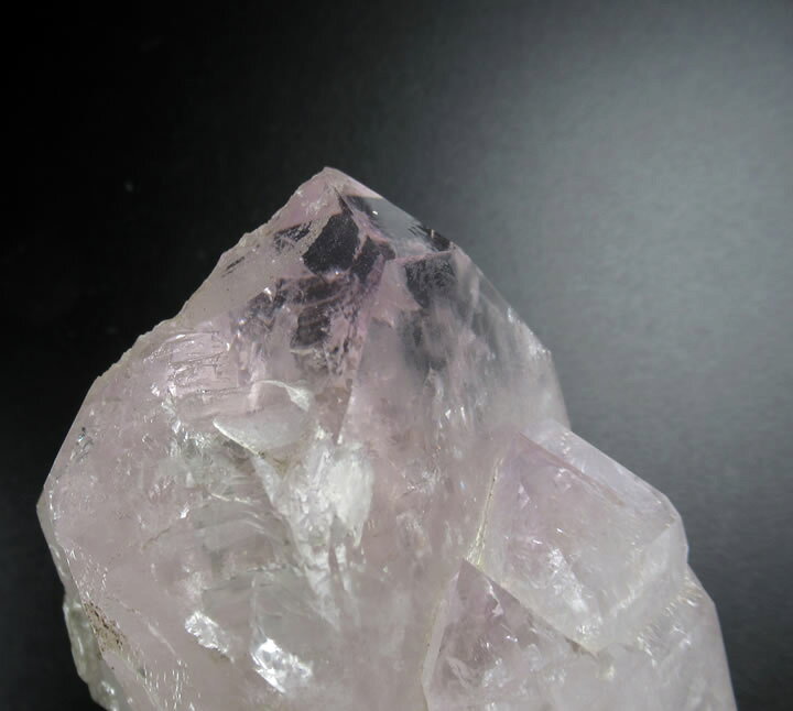 楽天市場】ガネーシュヒマール水晶 アメジスト カシードラル 550g 虹 