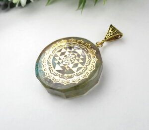 オルゴナイトペンダント【シュリ?ヤントラ】アメジスト ターコイズ ラピスラズリ アベンチュリン他 天然石 浄化 瞑想 スピリチュアル orgopt002