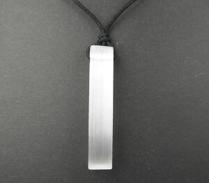 �Z���i�C�g�y���_���g 5cm �R�[�h����82cm�܂Œ����\ ����}���A�̃K���X �X�s���b�g�K�C�h��K�[�f�B�A���G���W�F���Ƃ̌�M �������g�����R�� sele139