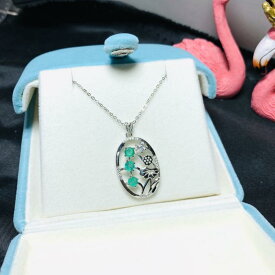 ネックレス レディース エメラルド ペンダント 925シルバー 銀製 宝石 ジュエリー アクセサリー ジュエリー 貴金属 ネックレスチェーン シンプル エレガント 高級感 華やか 贈り物 プレゼント 普段使い お出かけ パーティー デート カジュアル