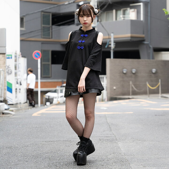 楽天市場 半袖 オフショルチャイナ T チャイナ Tシャツ 原宿系 ファッション レディース オフショルダー オフショル トップス カットソー 病みかわいい 病みかわ 派手 かわいい 派手カワ 個性的 ダンス 衣装 ヒップホップ Acdc Rag Acdc Rag 原宿竹下通り店