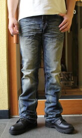 BLUE WAY(ブルーウェイ)ENGINEER FLARED CUT JEANS(エンジニア フレアーカット ジーンズ)【手作業ヴィンテージシェービング加工】【ブーツカット フレアーカット バイカーカット 自然なエイジングカラー】日本製 送料無料