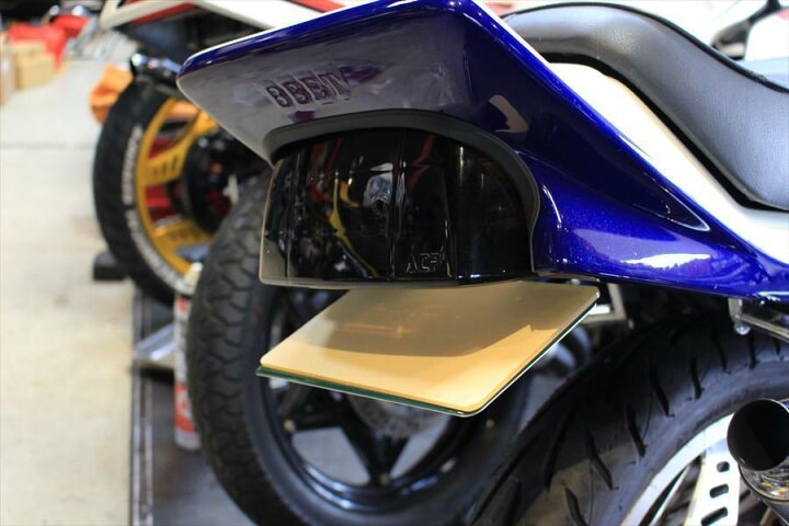 楽天市場】CBX400F ユーロテールレンズ スモーク 新品 : ACP二輪 