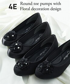 パンプス 靴 4E 幅広 ゆったり ワイド 大きいサイズ レディース 花飾りデザイン ラウンドトゥ ローヒール (アクアカルダ)