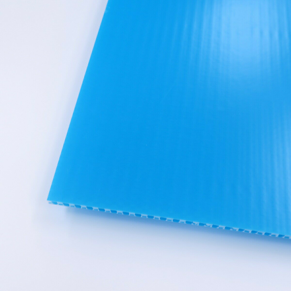 テクセルボードA ブルー 厚み5.5mm 450×600mm ポリプロピレン ハニカムコア材 DIY