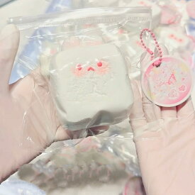 スクイーズ 大サイズ 中サイズ 肉球 ネコ ねこ 低反発 ぬいぐるみ おもちゃ かわいい 握る ストレス解消 もちもち おしゃれ オシャレ Y2K 握って遊ぶ