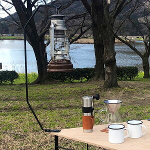 サンカクテーブル