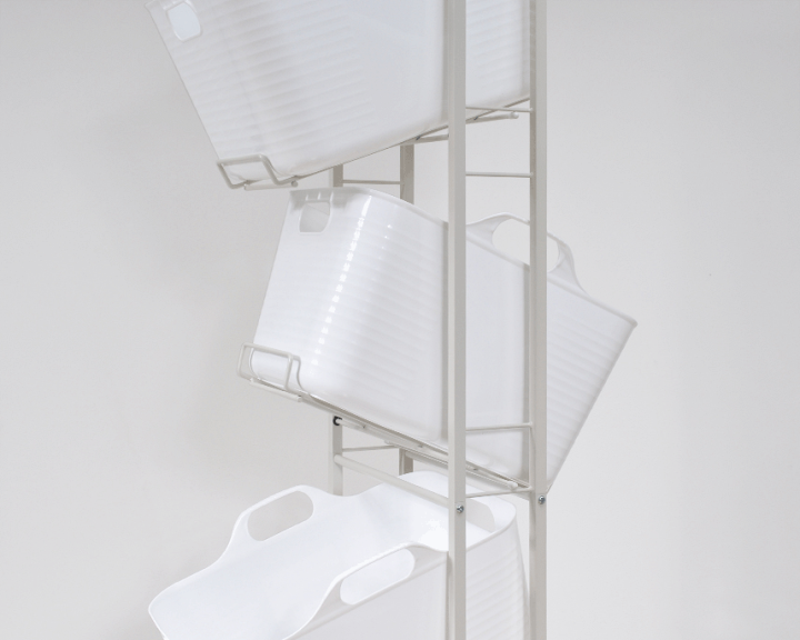 楽天市場】ランドリーバスケット 4段 スイング式 大容量 大きい