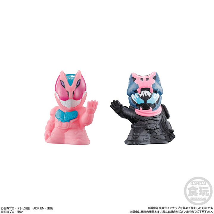 楽天市場 送料無料 Bandai Candy 仮面ライダーキッズ 最強フォーム集結 24個入り Box ボックス バンダイ 食玩 クウガ 龍騎 ブレイド 響鬼 電王 キバ W フォーゼ 鎧武 ゴースト ビルド ゼロツー セイバー リバイ バイス フィギュア 人形 おもちゃ 玩具 大人買い 箱買い