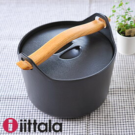 イッタラ iittala サルパネヴァ キャセロール 3L Sarpaneva 鉄鍋 かもめ食堂 鉄鋳物 ガス火対応 IH対応 並行輸入品 北欧 フィンランド