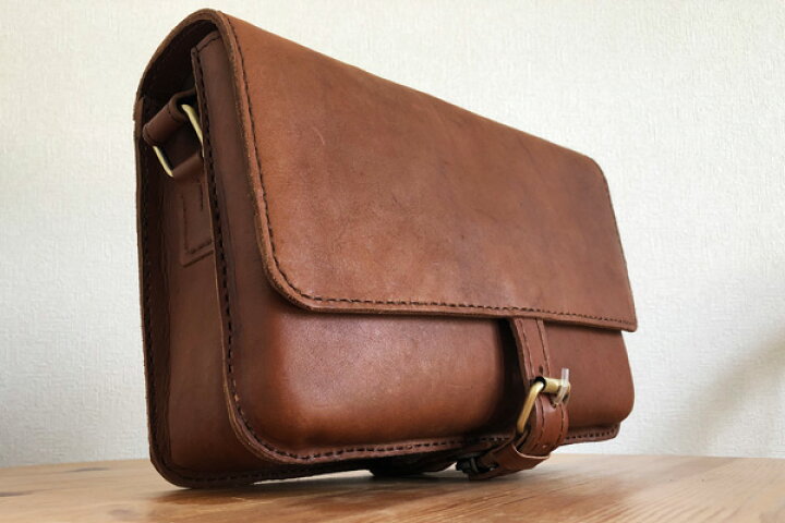 楽天市場】差込錠 開閉 ナチュラルレザー ショルダーバッグ ダーク  