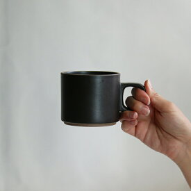 HASAMI PORCELAIN（ハサミポーセリン）[マグカップ　ブラック　HPB019][330ml マグカップ コップ Mug cup black 黒 食器 シンプル 波佐見焼 母の日 父の日 お返し ギフト 贈り物 モダン おしゃれ ギフト プレゼント 日本製 電子レンジ 食洗機 スタッキング]