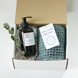 【送料無料・ラッピング込】MOU CUBE ORGANICのフェイスタオルとvann vesi vand(ヴァン ヴェッシ ヴァンド) のハンドソープの ギフトボックス[ギフト ギフトセット プレゼント 結婚祝い 出産祝い 御中元]