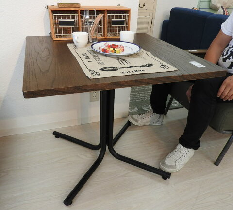 【楽天市場】ダリオ カフェテーブル 正方形 END-223TBR ブラウン 四角 ダイニングテーブル ソファ テーブル 机 食卓 北欧 木製