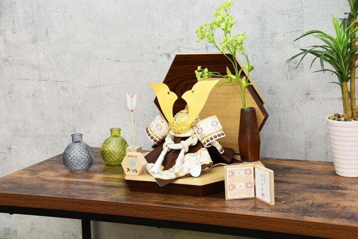 楽天市場 五月人形 兜 コンパクト おしゃれ 兜飾り モダン 小さな 木目 インテリア 間口38cm 5月人形 兜 8号 送料無料 端午の節句 オリジナル兜 Futaba 人形のあいはる 限定商品 陣羽織 オルゴール 布兜 豆鯉プレゼント 人形のあいはる楽天市場店 楽天市場 五月人形 兜 コンパクト おしゃれ 兜飾り モダン 小さな 木目 インテリア 間口38cm 5月人形 兜 8号 送料無料 端午の節句 オリジナル兜 Futaba 人形のあいはる 限定商品 陣羽織 オルゴール 布兜 豆鯉プレゼント 人形のあいはる楽天市場店