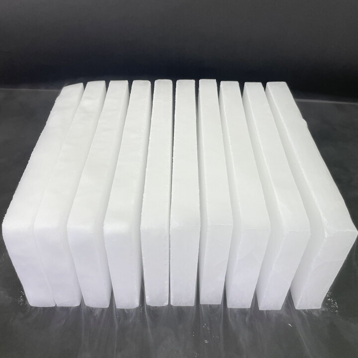 楽天市場 ドライアイス １０ｋｇ スライス薄切り型１ｋｇ １０ バーベキュー キャンプ グランピング 登山 氷の代用 冷蔵庫修理時の保冷 お届け日時の指定がないと発送出来ません スチロール箱付き クール冷凍便 風船の店ハッピーバルーン