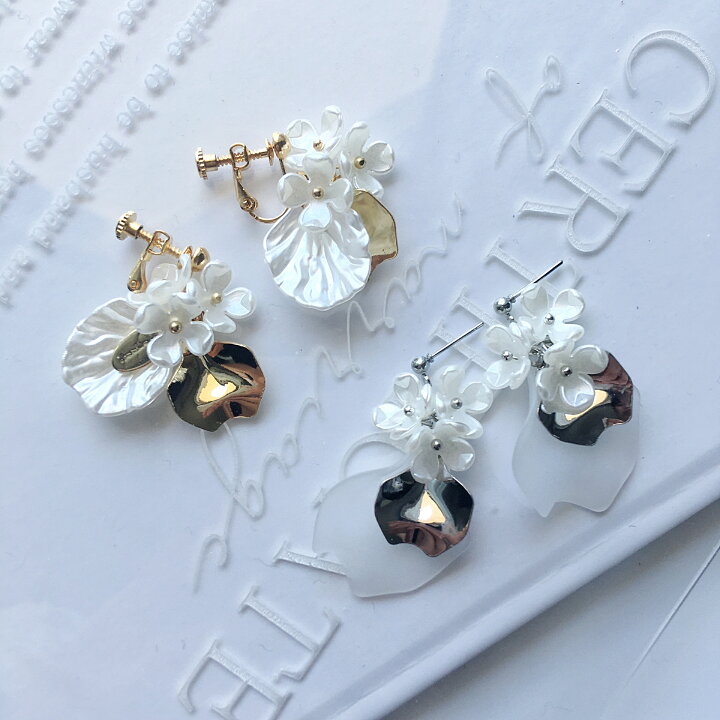 楽天市場】フラワー 花 花びら ピアス イヤリング パール 綺麗 花 白 