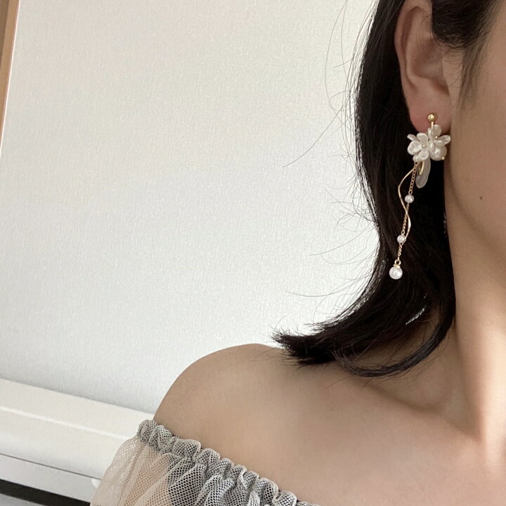 楽天市場】フラワー 花 花びら ピアス イヤリング パール 綺麗 花 白 