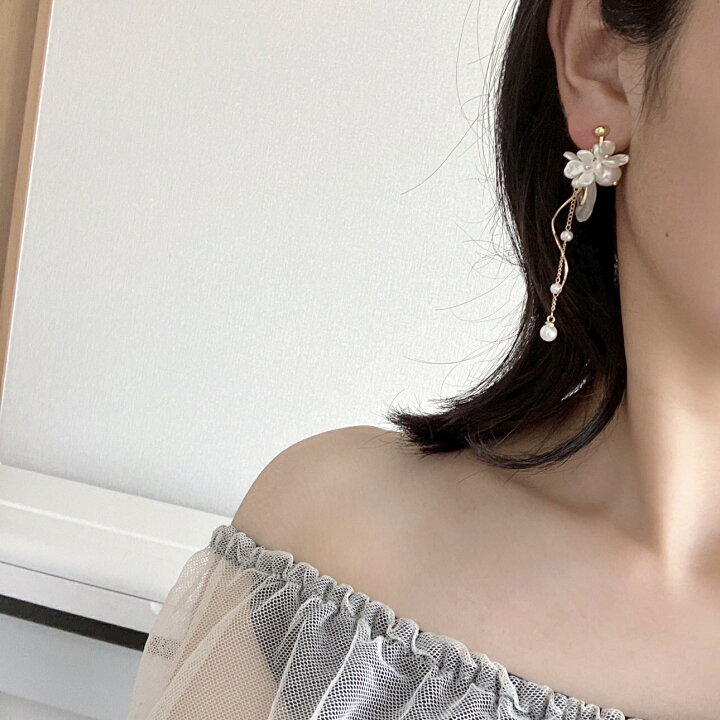 楽天市場】フラワー 花 花びら ピアス イヤリング パール 綺麗 花 白 