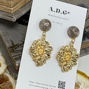 【handmade】glitter head×metal flower pierce(gold-magnet glitter) ハンドメイド アクセサリー ピアス メタルフラワー 花 マグネット グリッター シンプル 華やか 存在感 カジュアル 大