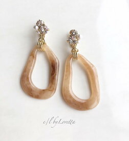 Bekkou oval hoop bijou pierce/earring(Ivory)　アクセサリー　ピアス　イヤリング　レディース　IVORY　アイボリー　象牙色　女性　レディース　女性　大人可愛い　かわいい　フェミニン　上品　お洒落　おしゃれ　カジュアル　エルバイロレッタ　E/L byLoretta　E/L