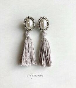 Oval pearl stitch × tassel pierce/earring(GRAIGE)�@�A�N�Z�T���[�@�s�A�X�@�C�������O�@GRAY�@�O���[�@�D�F�@WHITE�@�z���C�g�@���@���f�B�[�X�@�����@��l�����@���킢���@�t�F�~�j���@��i�@����