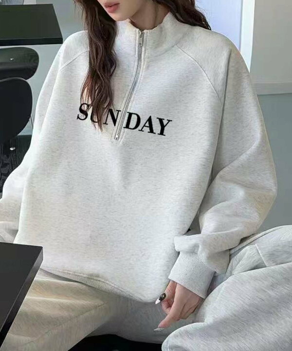 SUNDAYプリント ホワイトスウェット サンデー レーシング クラブ 