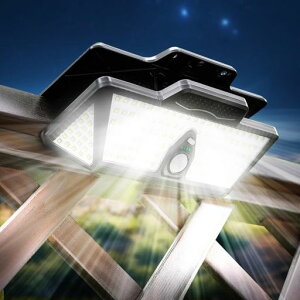 ソーラーライトセンサーライト屋外IP65防水人感クリップ式太陽光充電USB充電ポータブル3600mAh大容量電池4面発光超高輝度防犯自動点灯消灯3つモード搭載リモコン付昼白色おしゃれ