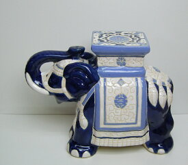 象の置物 陶器製 青色 (SL093 BLUE) インド料理店やタイ料理店などにもおすすめです。 北海道、東北、沖縄地方は別途送料あり