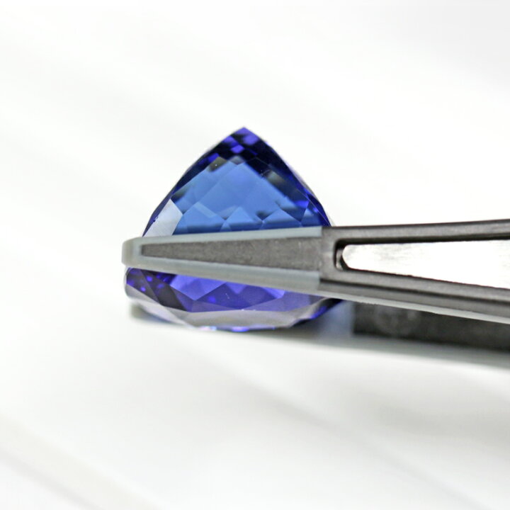 楽天市場】【動画】タンザナイト 16.57ct ルース クッションカット  