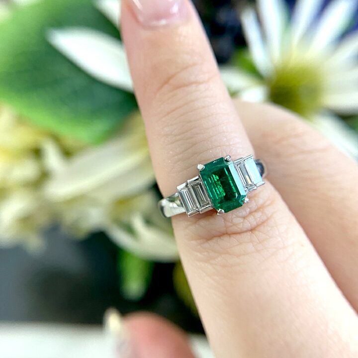 楽天市場】エメラルド 0.88ct ダイヤモンド リング 8.5号 PT900  