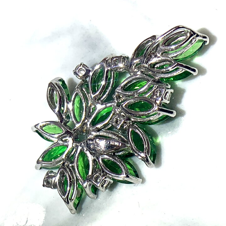 楽天市場】【ｾｰﾙ】グリーンガーネット 6.75ct ペンダントトップ K18WG 