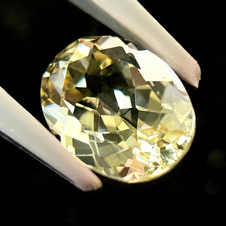 楽天市場】イエロースキャポライト 2.46ct ルース ◇ オーバルカット 